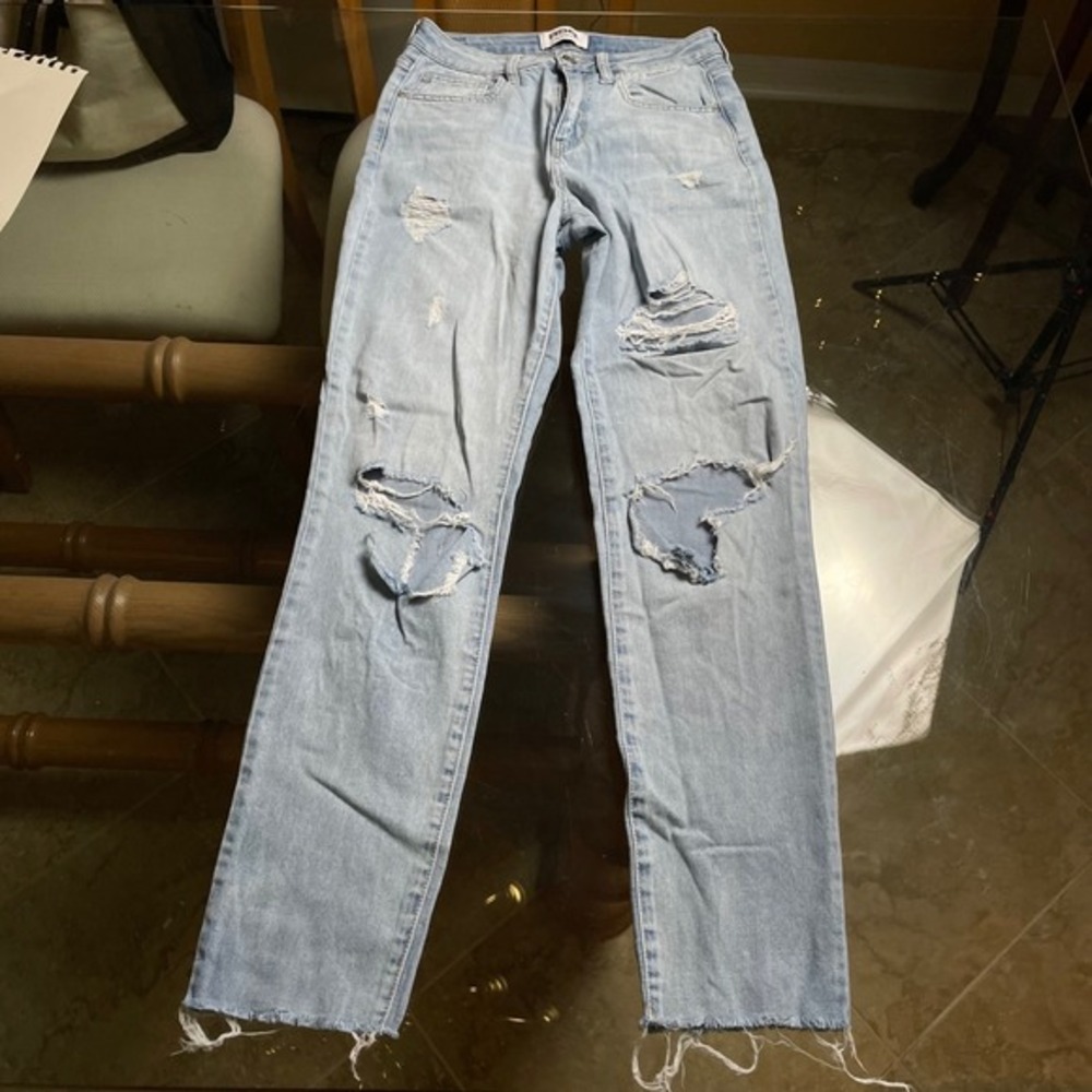 RSQ Vintage Mom Jeans Distressed‎ Ripped Light Wash Denim Jeans Size 26